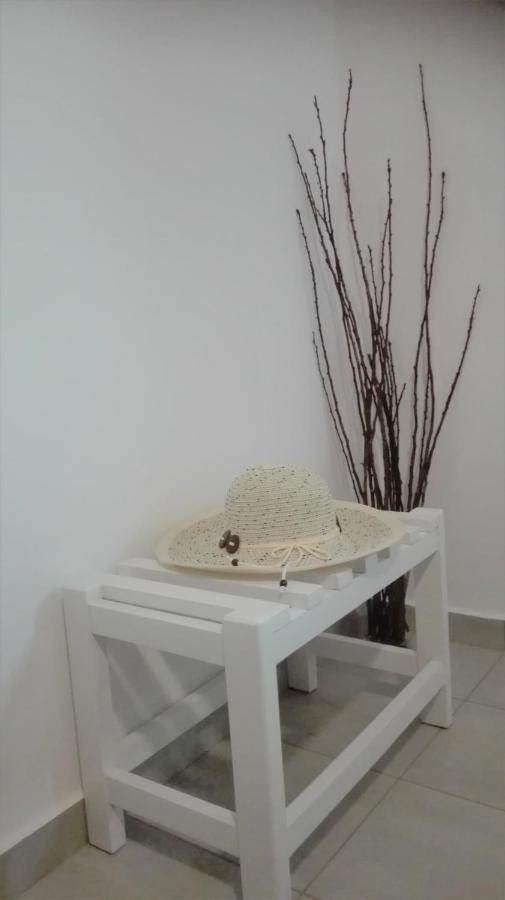 חאניה New Sea Escape Boutique Apt-Agii Aposto Li Beach מראה חיצוני תמונה