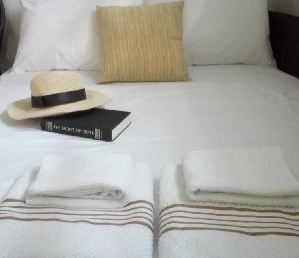חאניה New Sea Escape Boutique Apt-Agii Aposto Li Beach מראה חיצוני תמונה